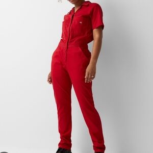 Bright Red Jumpsuit with Relaxed Fit and Pointed Collar